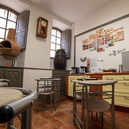 Etape Gimontoise 32 "Chambre Tout Confort" Buitenkant foto